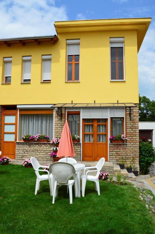 Mediterran Vendeghaz Kecskemet Exterior photo