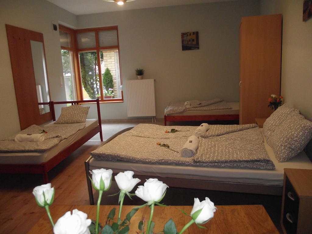 Mediterran Vendeghaz Kecskemet Room photo